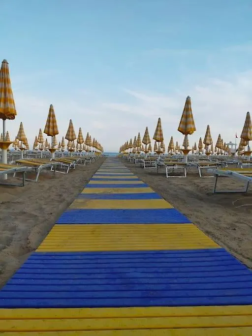 Apartment Appartamento Jesolo 50 Mt Dalla Spiaggia Zona Centrale Vicinanze Piazza Marconi Italy
